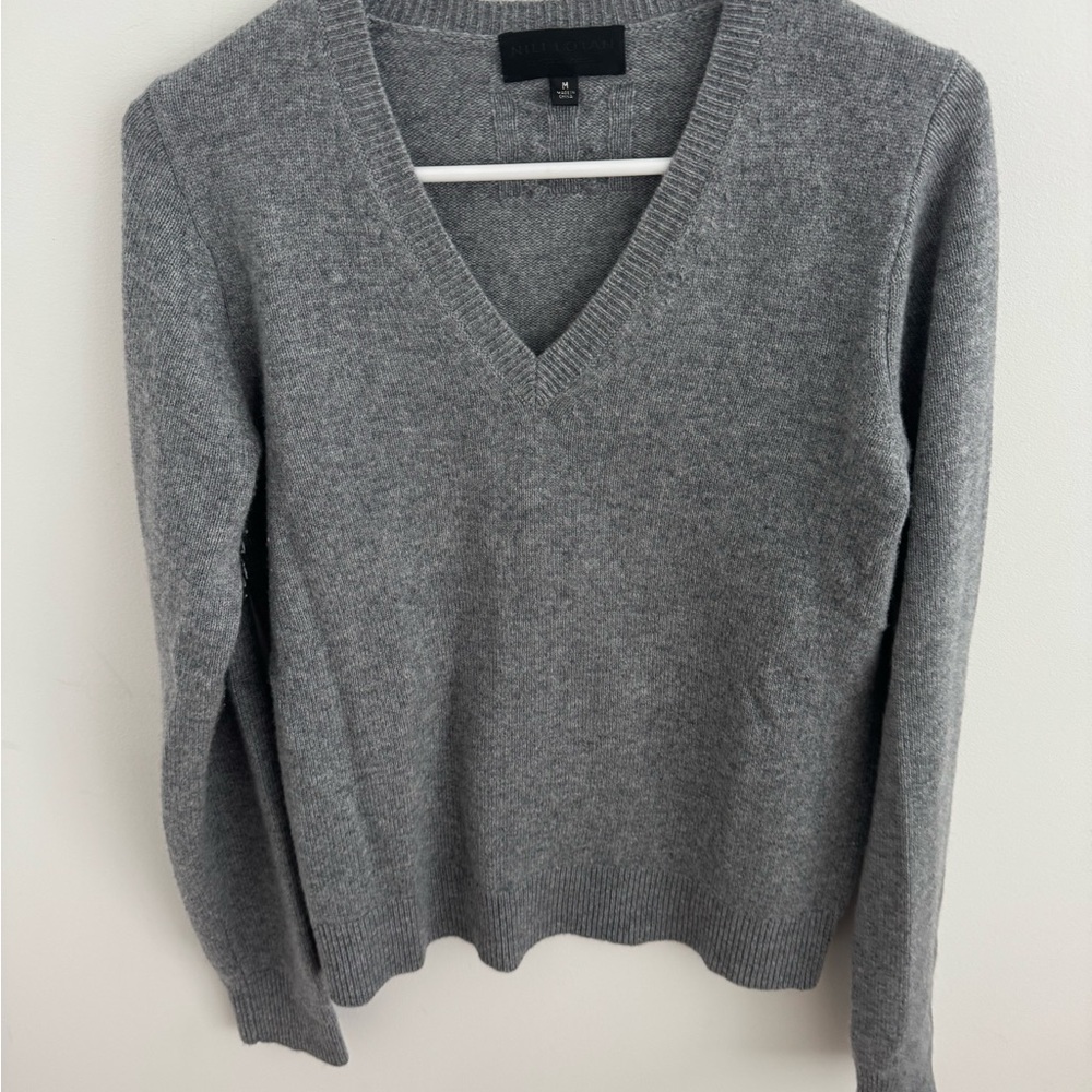 Nili Lotan Gray V-Neck Cashmere Sweater